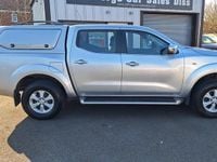 Used Nissan Navara Acenta 161 HP (118 kW) 2016 Silver Pickup