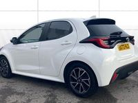 Used Toyota Yaris Hybrid Design 116 HP (85 kW) 2022 White Hatchback