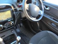 Used Renault Captur Dynamique 110 HP (80 kW) 2018 Red/black SUV