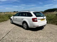 Used Skoda Octavia SE 116 HP (85 kW) 2018 White Estate