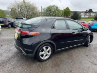 Begagnad Honda Civic SE 140 HK (102 kW) 2009 Svart Halvkombi