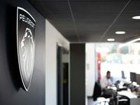 Used Peugeot 3008 GT-line 129 HP (94 kW) 2018 White SUV