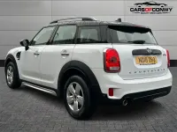 Używany Mini Cooper D Countryman 150 KM (110 kW) 2018 Biały SUV