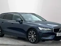 Used Volvo V60 Momentum 194 HP (142 kW) 2021 Blue Estate
