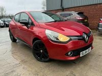 Used Renault Clio IV Dynamique 90 HP (66 kW) 2014 Red Hatchback