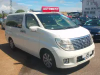 Used Nissan Elgrand 2018 White MPV