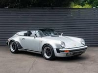 Begagnad Porsche 911 217 HK (159 kW) 1989 Silver Cab