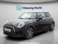 Usado Mini Cooper Classic 136 HP (100 kW) 2021 Preto Citadino