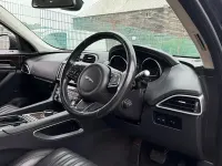 Used Jaguar F-Pace Portfolio 180 HP (132 kW) 2017 Black SUV