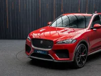 Used Jaguar F-Pace SVR 550 HP (404 kW) 2019 Red SUV