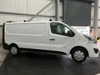 Used Vauxhall Vivaro 115 HP (84 kW) 2015 White
