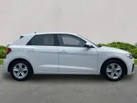 Used Audi A1 Sportback 95 HP (69 kW) 2020 White Hatchback