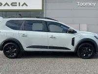 Ny Dacia Jogger Extreme 158 HK (116 kW) 2026 Minibuss