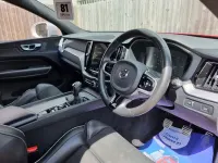 Used Volvo XC60 R-Design 190 HP (139 kW) 2019 Red SUV