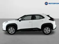 Used Toyota Yaris Hybrid 2023 White Estate