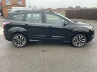 Usado Ford Kuga ST-Line 150 HP (110 kW) 2017 Preto SUV