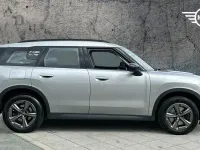 Używany Mini Countryman 215 KM (158 kW) 2024 Srebrny SUV