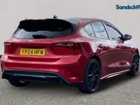 Used Ford Focus ST 280 HP (205 kW) 2024 Red Hatchback