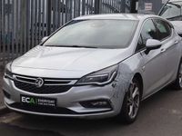 Used Vauxhall Astra SRi 105 HP (77 kW) 2016 Silver Hatchback