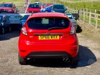 Usado Ford Fiesta Titanium 2016 Vermelho Citadino