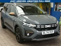 Used Dacia Jogger Extreme 140 HP (102 kW) 2024 Grey MPV