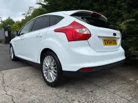 Used Ford Focus Zetec 2014 White Hatchback