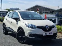 Used Renault Captur Dynamique 90 HP (66 kW) 2018 Cream SUV