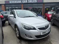 Used Vauxhall Astra SRi 160 HP (117 kW) 2010 Silver Hatchback