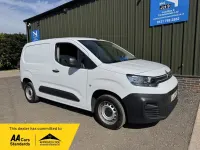Used Citroën Berlingo 100 HP (73 kW) 2023 White MPV