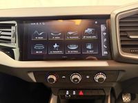 Used Audi A1 Sportback Sport 95 HP (69 kW) 2022 White Hatchback