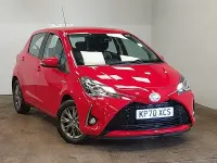 Used Toyota Yaris 100 HP (73 kW) 2020 Red Hatchback