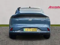 Usado MG IM6 553 kW (752 HP) 2025 Azul SUV