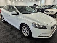 Used Volvo V40 SE 115 HP (84 kW) 2012 White Hatchback