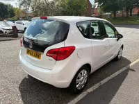 Used Vauxhall Meriva 136 HP (100 kW) 2015 White MPV
