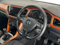 Used VW T-Roc Design 115 HP (84 kW) 2019 White SUV