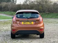 Used Ford Fiesta Zetec 80 HP (58 kW) 2013 Yellow Hatchback