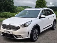 Used Kia Niro First Edition 141 HP (103 kW) 2017 White SUV