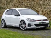 Używany VW Golf VII GTI 320 KM (235 kW) 2018 Niebieski Hatchback