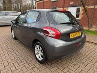 Used Peugeot 208 Active 92 HP (67 kW) 2014 Grey Hatchback