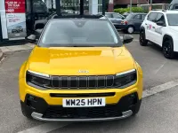 Used Jeep Avenger Summit 100 HP (73 kW) 2025 Yellow SUV