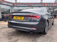 Usado Audi A5 S-Line 150 HP (110 kW) 2019 Coupé