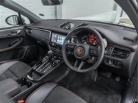 Used Porsche Macan GTS 434 HP (319 kW) 2024 Black SUV