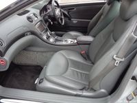 Used Mercedes SL350 245 HP (180 kW) 2006 Cabriolet