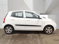 Used Kia Picanto 64 HP (47 kW) 2010 White Hatchback