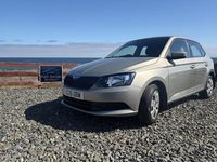 Usado Skoda Fabia 60 HP (44 kW) 2016 Bege Citadino