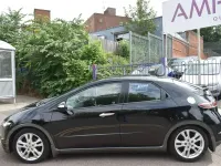 Used Honda Civic ES 140 HP (102 kW) 2010 Black Hatchback