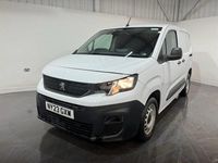 Second-hand Peugeot Partner Premium 100 CP (73 kW) 2023 Alb Monovolum