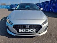 Used Hyundai i30 SE 110 HP (80 kW) 2020 Silver Estate