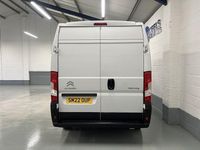 Usado Citroën Relay 140 HP (102 kW) 2022 Branco Van