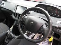 Used Peugeot 208 Signature Sky 2018 Blue Hatchback